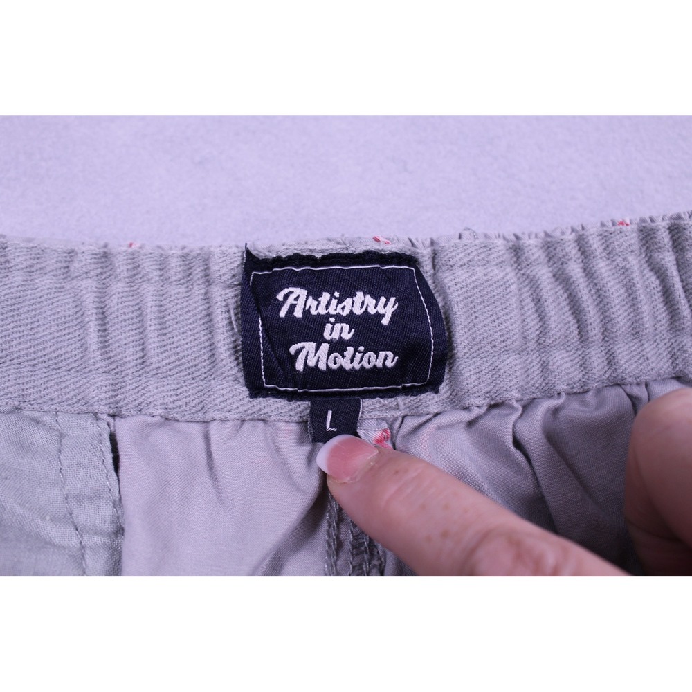 Artistry in Motion Men's Grey Pink Flamingo Print Casual Drawstring Shorts - Picture 4 of 5